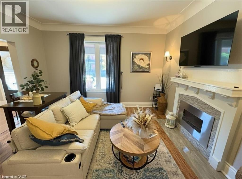 691 Wilson Street, Hamilton, ON - Indoor Photo Showing Living Room With Fireplace