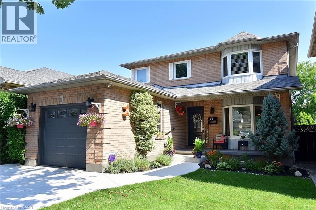 11 Jacqueline Boulevard, Hamilton, ON - Outdoor With Deck Patio Veranda With Facade