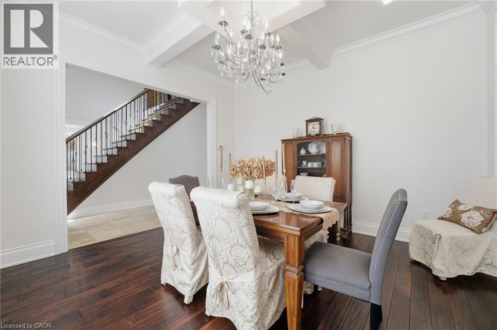 855 Avenue Road, Cambridge, ON - Indoor Photo Showing Dining Room