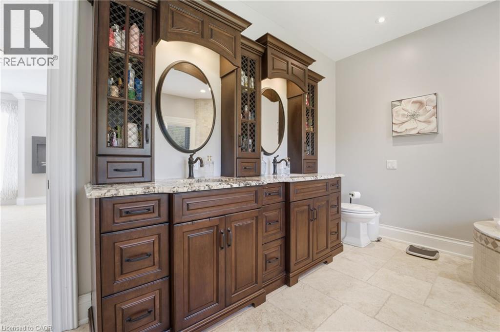 855 Avenue Road, Cambridge, ON - Indoor Photo Showing Bathroom