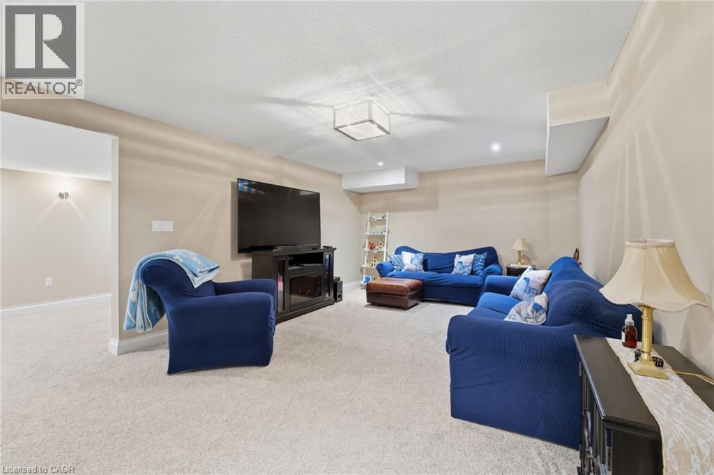 855 Avenue Road, Cambridge, ON - Indoor