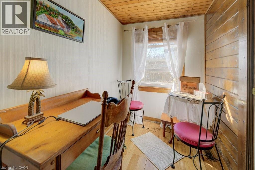 458 Upper Wentworth Street, Hamilton, ON - Indoor