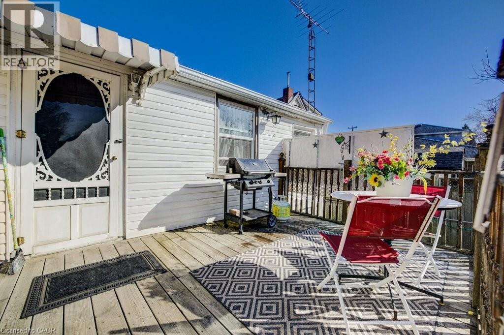 458 Upper Wentworth Street, Hamilton, ON - Outdoor With Deck Patio Veranda