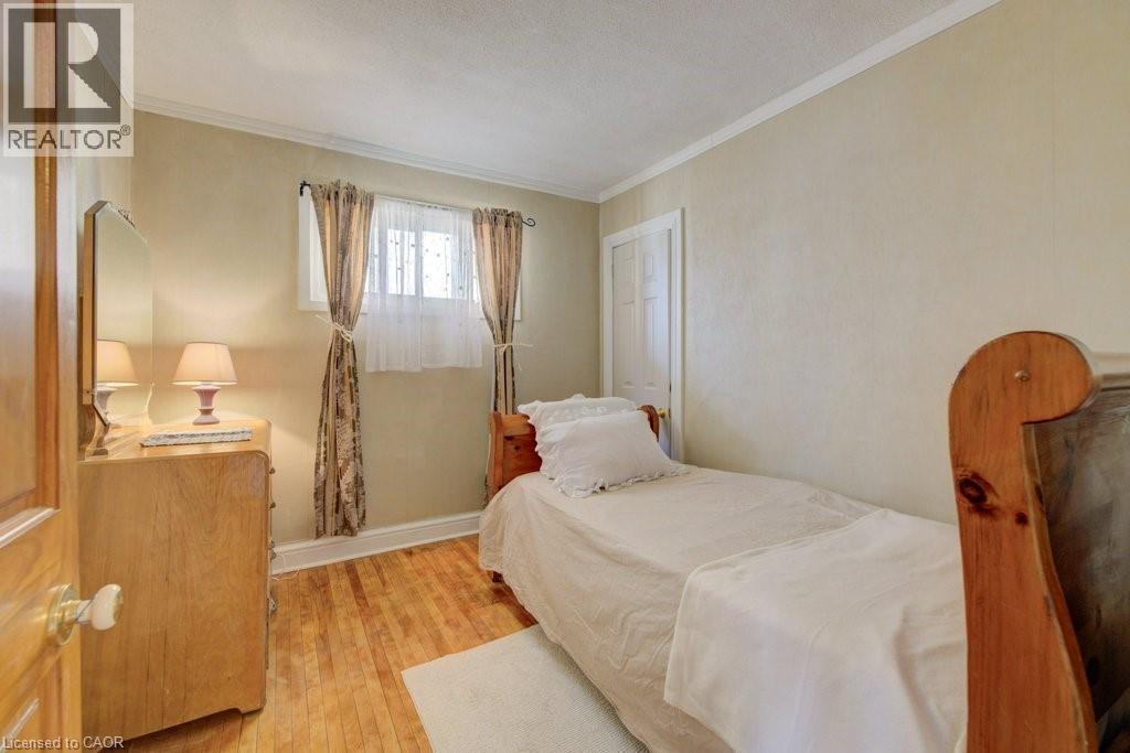 458 Upper Wentworth Street, Hamilton, ON - Indoor Photo Showing Bedroom