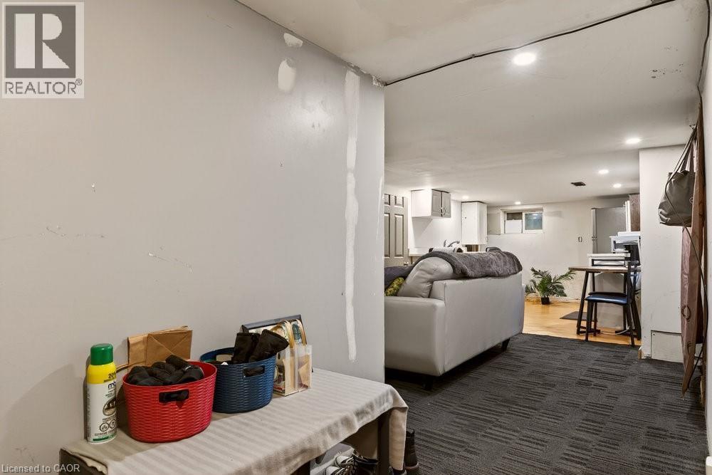 163 Hope Avenue, Hamilton, ON - Indoor