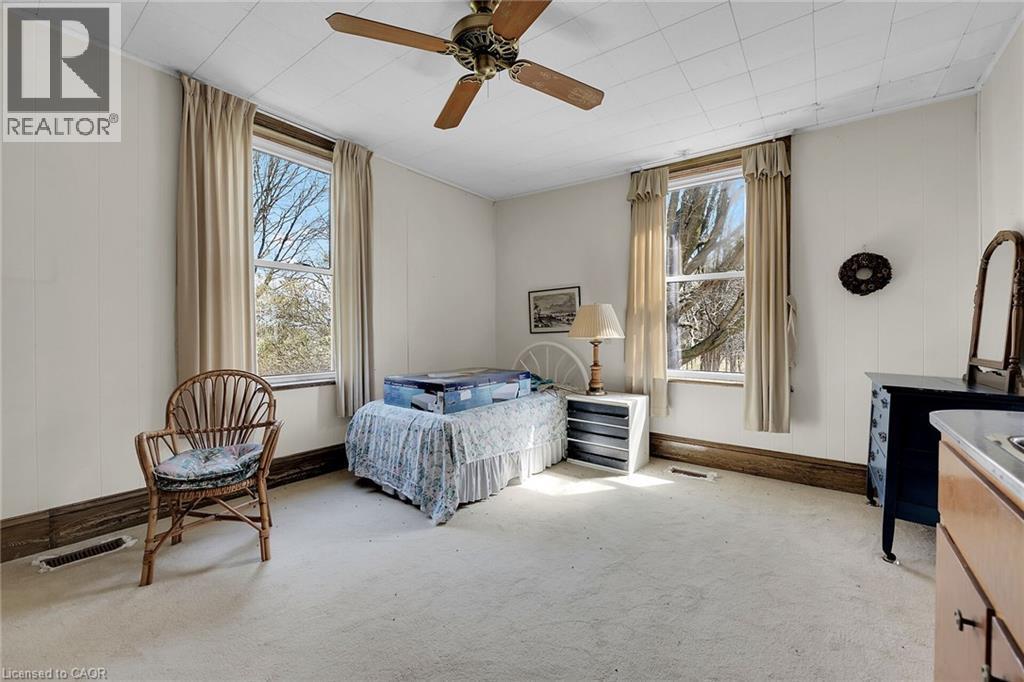 521 Baptist Church Road, Brantford, ON - Indoor Photo Showing Bedroom
