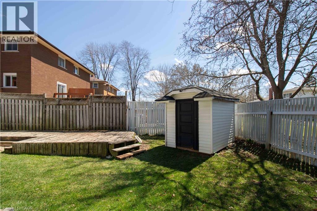 187 Clover Place, Kitchener, ON - Outdoor