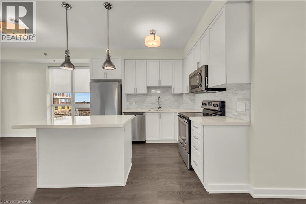 2486 Old Bronte Road Unit# 520, Oakville, ON - Indoor Photo Showing Kitchen With Stainless Steel Kitchen With Upgraded Kitchen