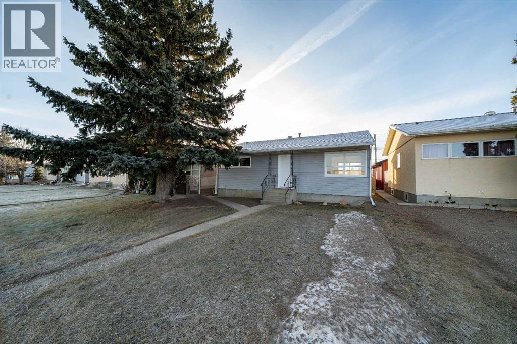 405 8 Avenue E, Bow Island, AB - Outdoor