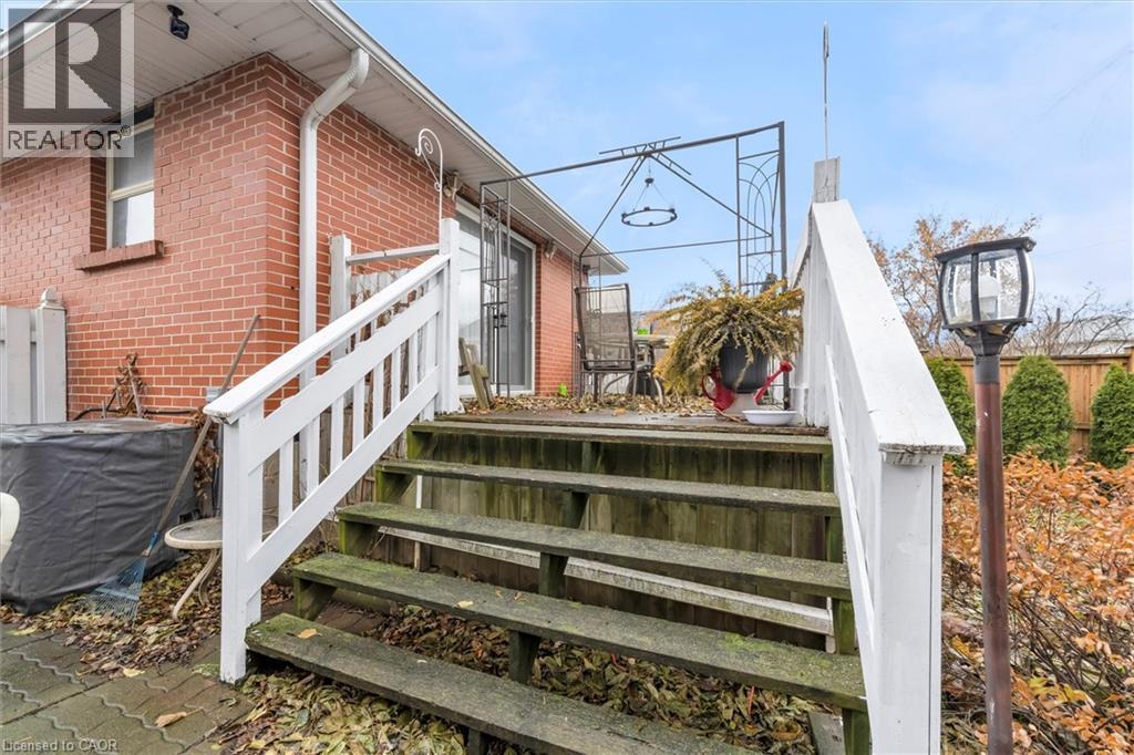 143 Walter Avenue S, Hamilton, ON - Outdoor