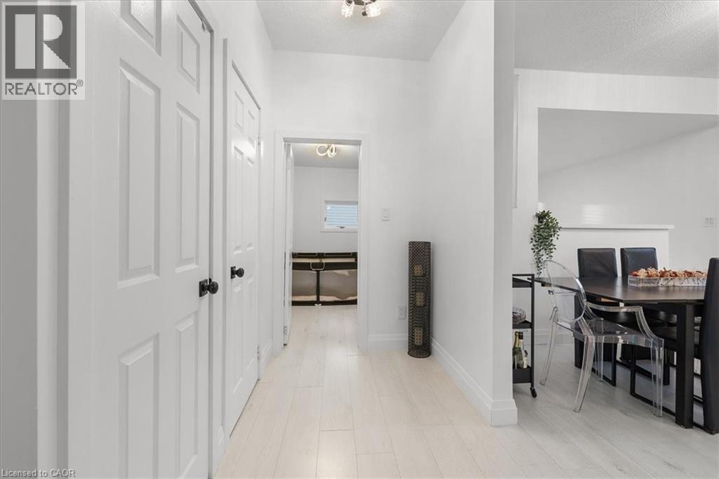 39 Division Street, Hamilton, ON - Indoor Photo Showing Other Room