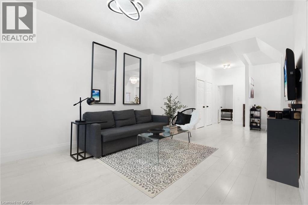 39 Division Street, Hamilton, ON - Indoor