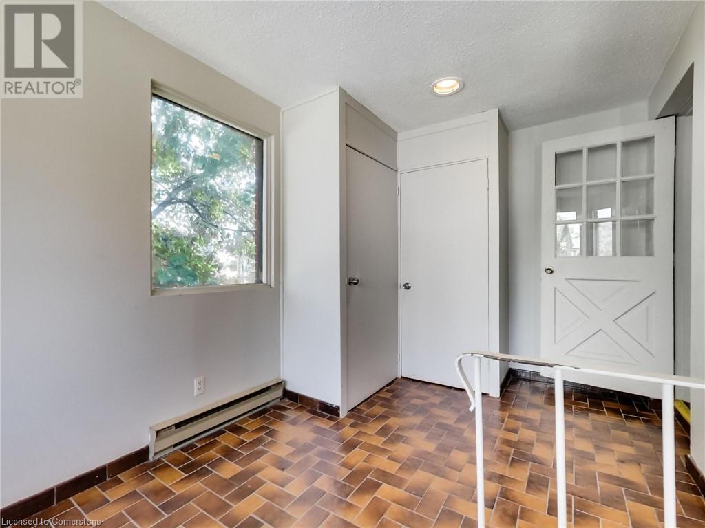 51 Augusta Street, Hamilton, ON - Indoor Photo Showing Other Room