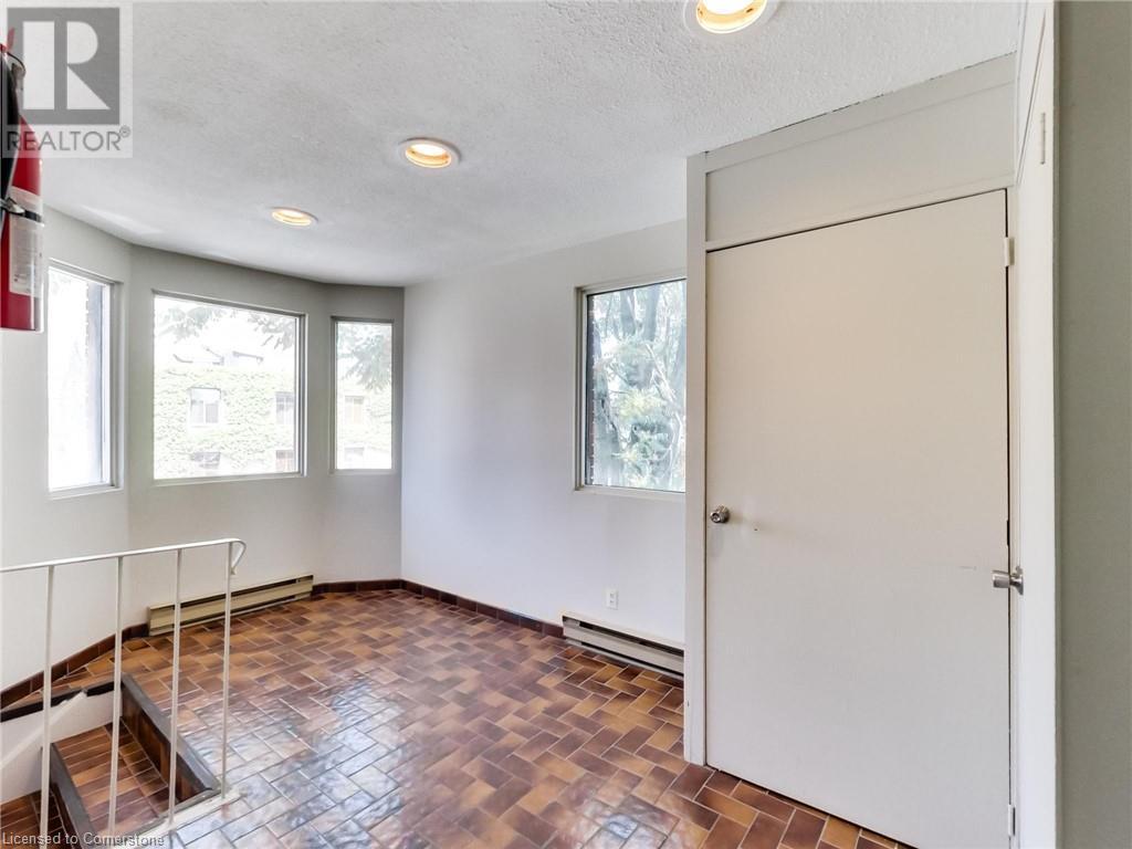 51 Augusta Street, Hamilton, ON - Indoor Photo Showing Other Room