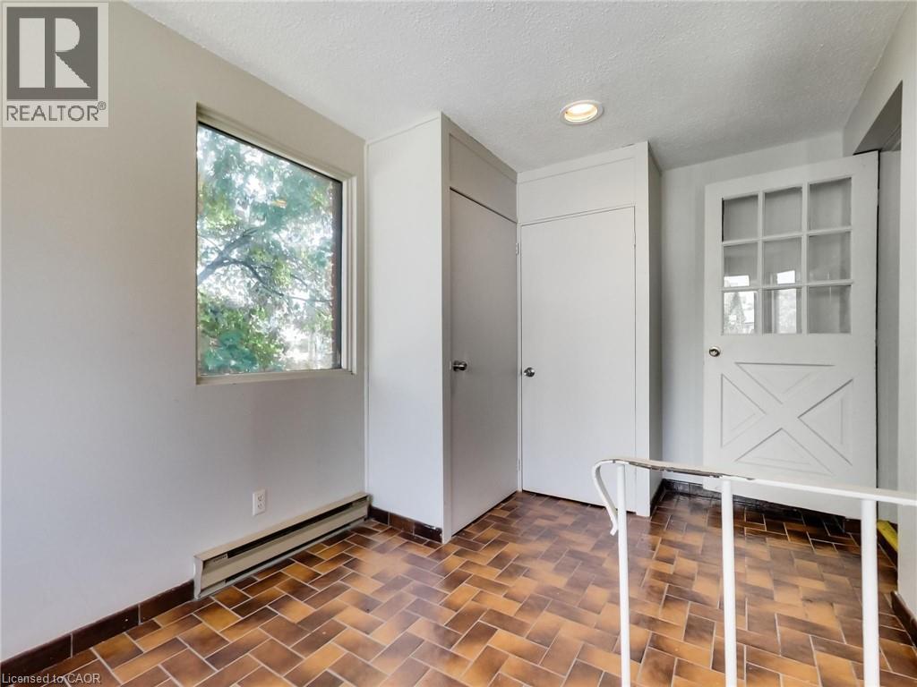 51 Augusta Street, Hamilton, ON - Indoor Photo Showing Other Room