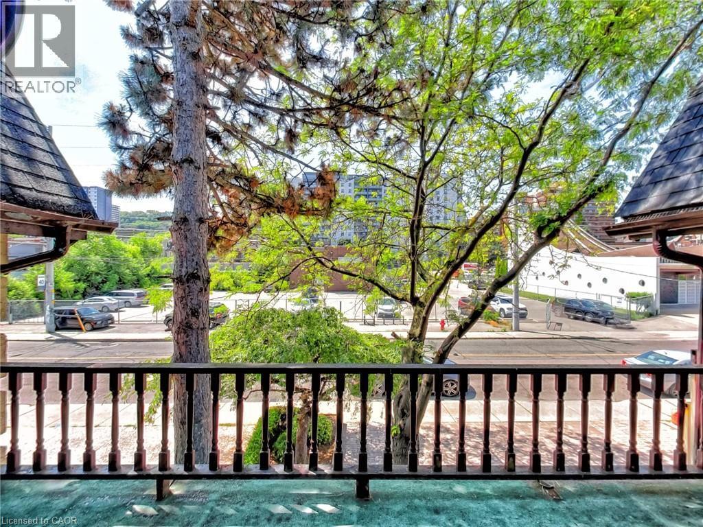 51 Augusta Street, Hamilton, ON - Outdoor