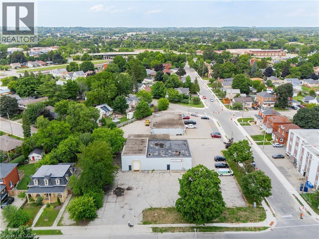 8 Oxford Street, Cambridge, ON