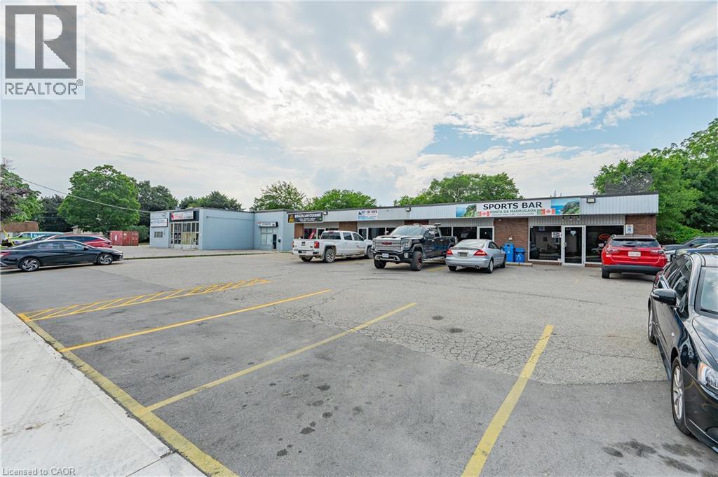 8 Oxford Street, Cambridge, ON