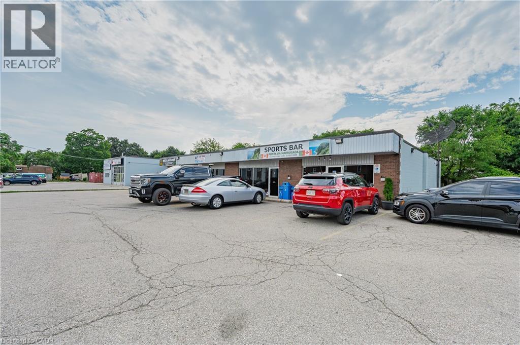 8 Oxford Street, Cambridge, ON