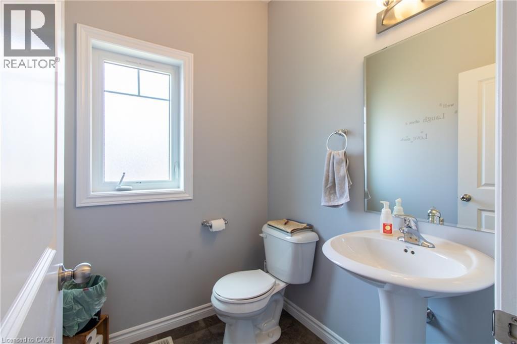 39 Basswood Road, Simcoe, ON - Indoor Photo Showing Bathroom