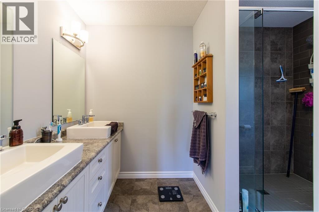 39 Basswood Road, Simcoe, ON - Indoor Photo Showing Bathroom