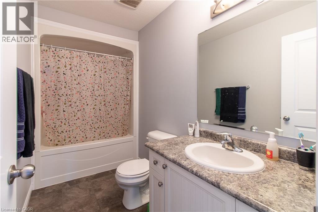 39 Basswood Road, Simcoe, ON - Indoor Photo Showing Bathroom