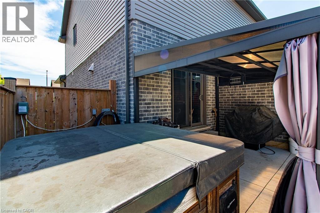 39 Basswood Road, Simcoe, ON - Outdoor