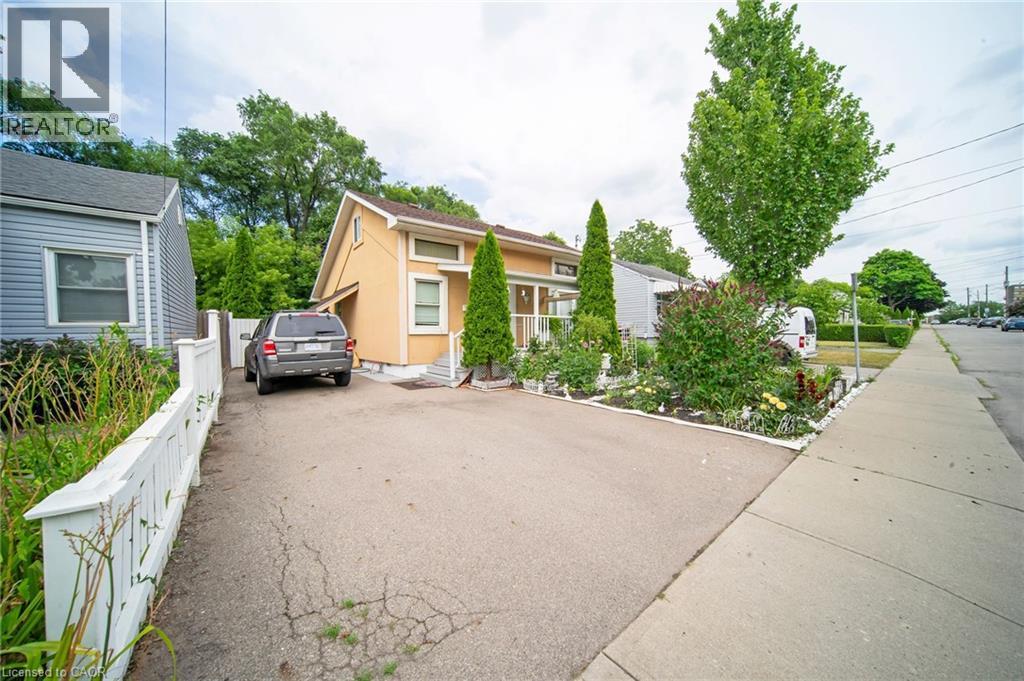 15 Dalhousie Avenue, Hamilton, ON - Outdoor