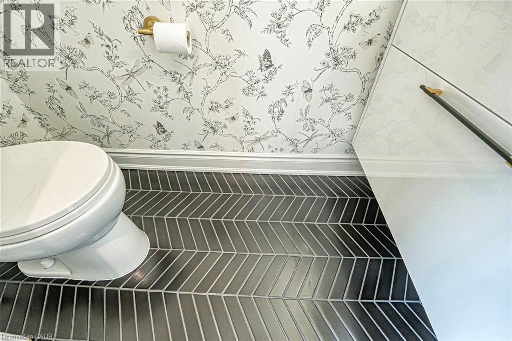 2344 Kenbarb Road, Mississauga, ON - Indoor Photo Showing Bathroom