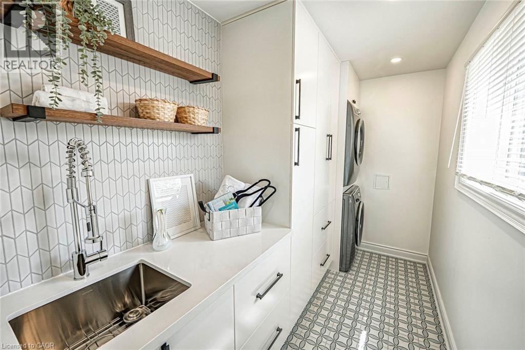 2344 Kenbarb Road, Mississauga, ON - Indoor