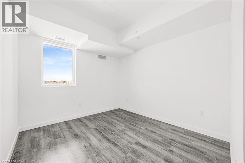 7549A Kalar Road Unit# 301, Niagara Falls, ON - Indoor Photo Showing Other Room