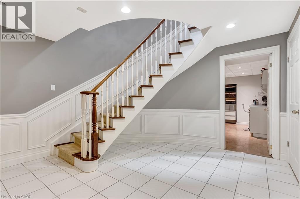 22 Deerpath Court, Cambridge, ON - Indoor Photo Showing Other Room