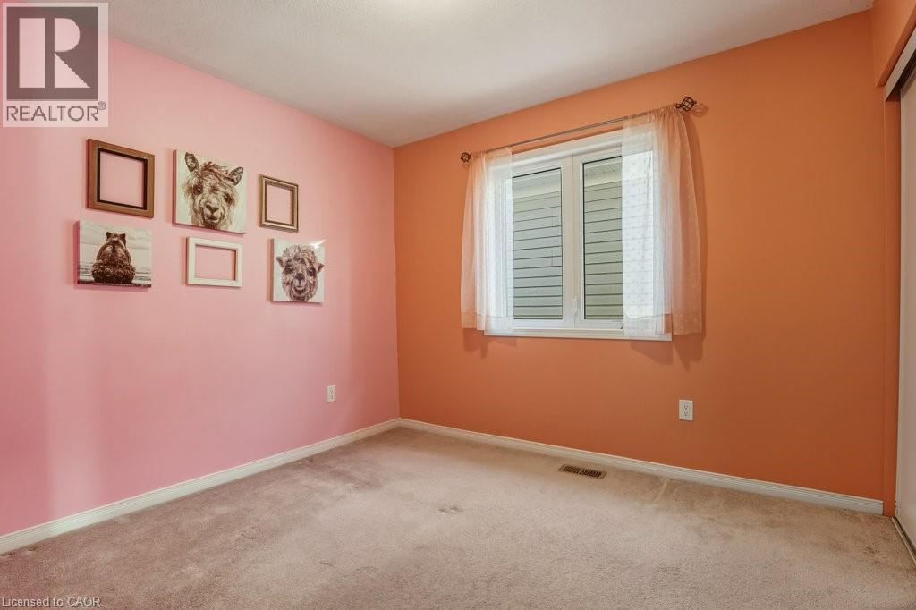 286 Apple Hill Crescent, Kitchener, ON - Indoor Photo Showing Other Room
