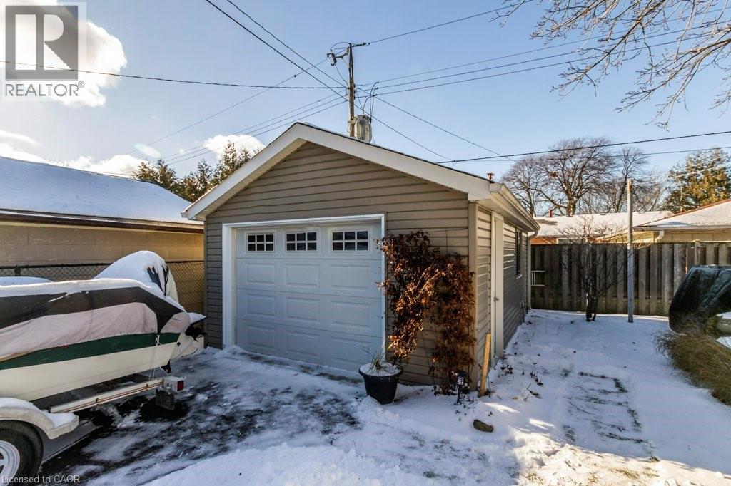 Renovated detached garage - 22 Redwing Road, Hamilton, ON - Outdoor