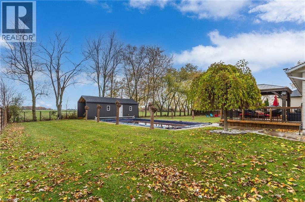 2116 Binbrook Road E, Hamilton, ON - Outdoor