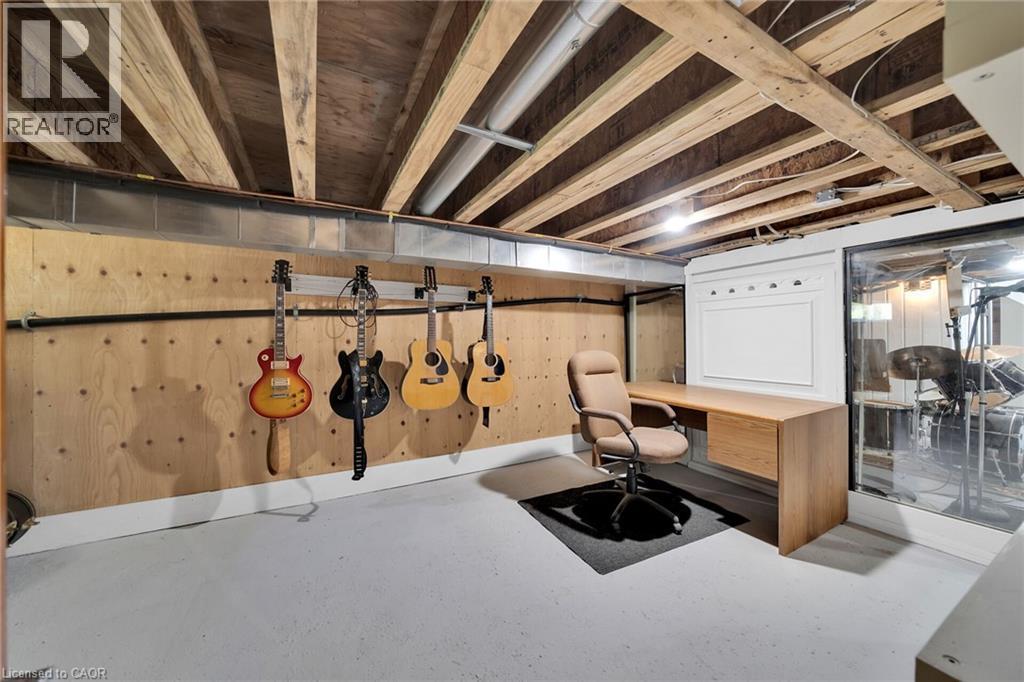 550 Beach Boulevard, Hamilton, ON - Indoor Photo Showing Basement