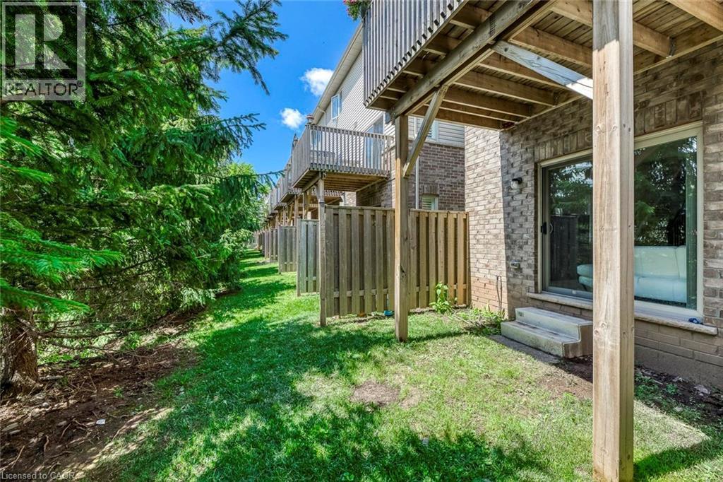 4184 Galileo Common, Burlington, ON - Outdoor