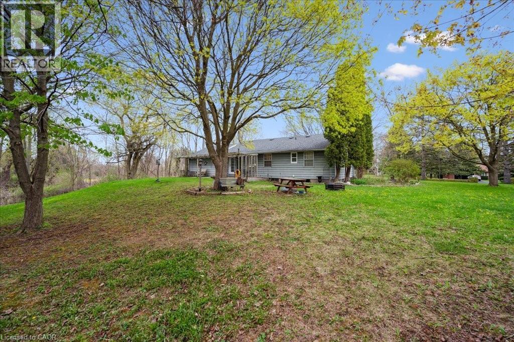 39 Bannockburn Road, Kitchener, ON - Outdoor