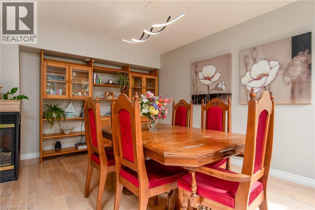 11 Apple Ridge Drive, Kitchener, ON - Indoor Photo Showing Dining Room