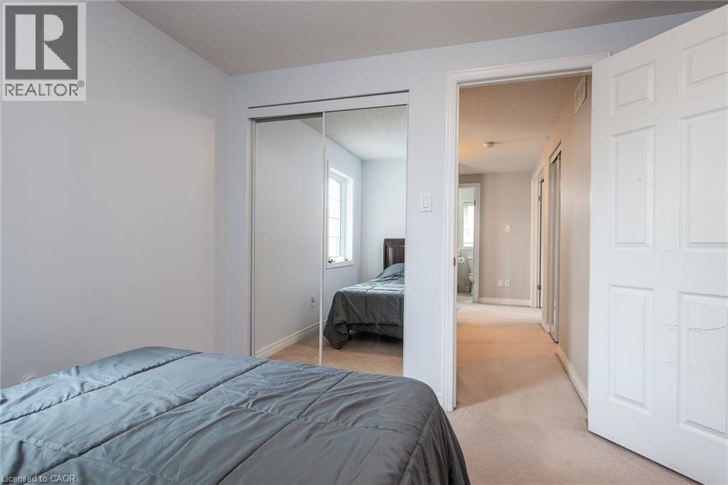 11 Apple Ridge Drive, Kitchener, ON - Indoor Photo Showing Bedroom