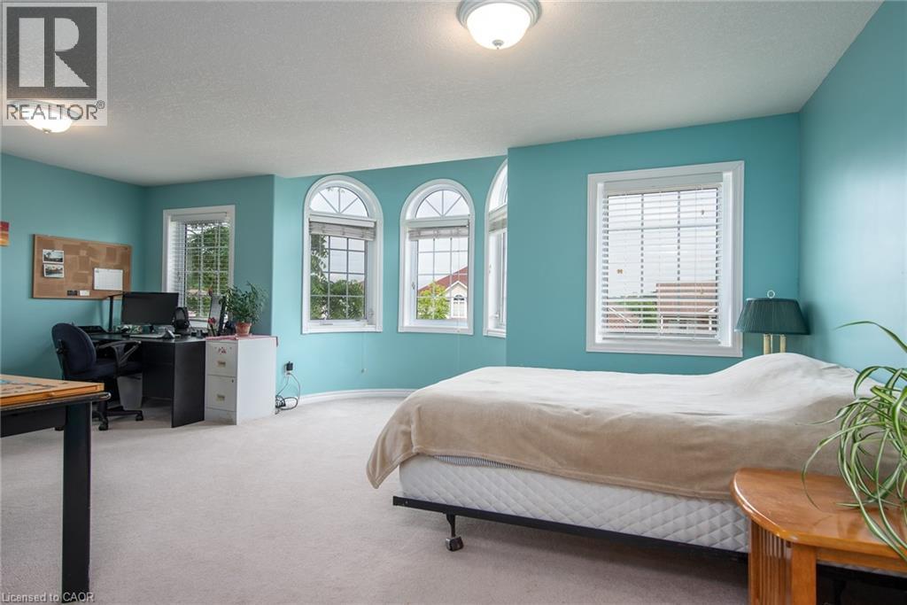 11 Apple Ridge Drive, Kitchener, ON - Indoor Photo Showing Bedroom