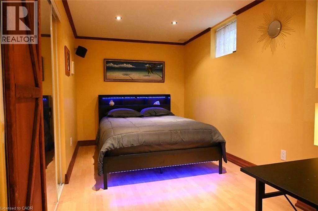 11 Apple Ridge Drive, Kitchener, ON - Indoor Photo Showing Bedroom