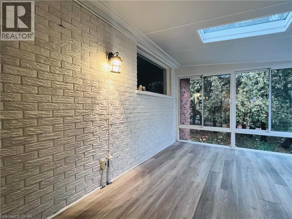 243 Appleby Line, Burlington, ON - Indoor Photo Showing Other Room