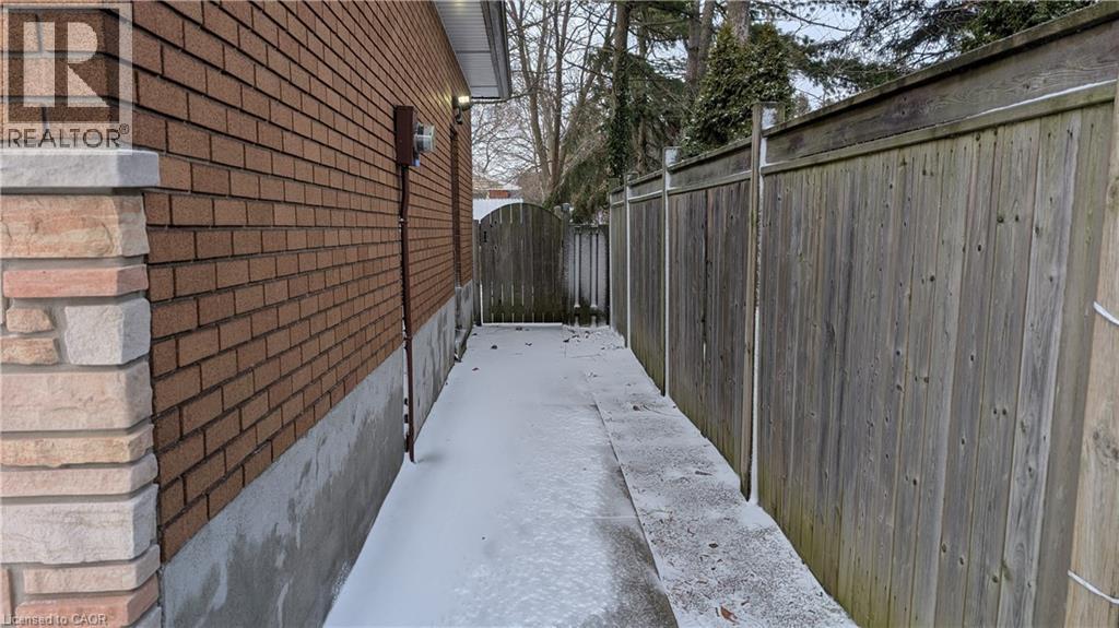 98 Laurier Avenue, Hamilton, ON - Outdoor With Exterior