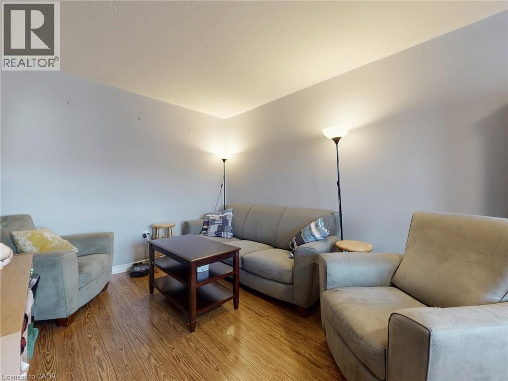 597 Speyer Circle, Milton, ON - Indoor Photo Showing Living Room
