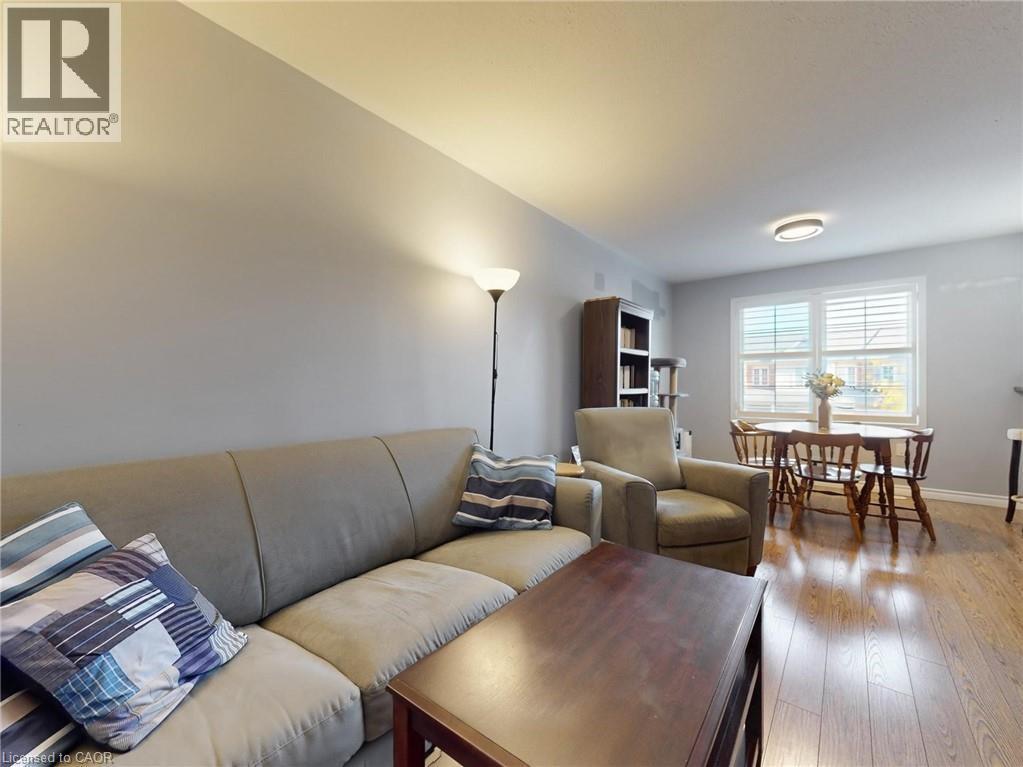 597 Speyer Circle, Milton, ON - Indoor Photo Showing Living Room