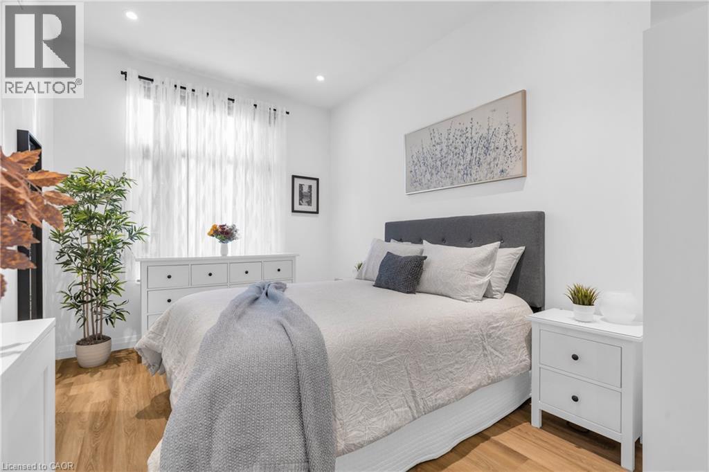 525 New Dundee Road Unit# 101, Kitchener, ON - Indoor Photo Showing Bedroom