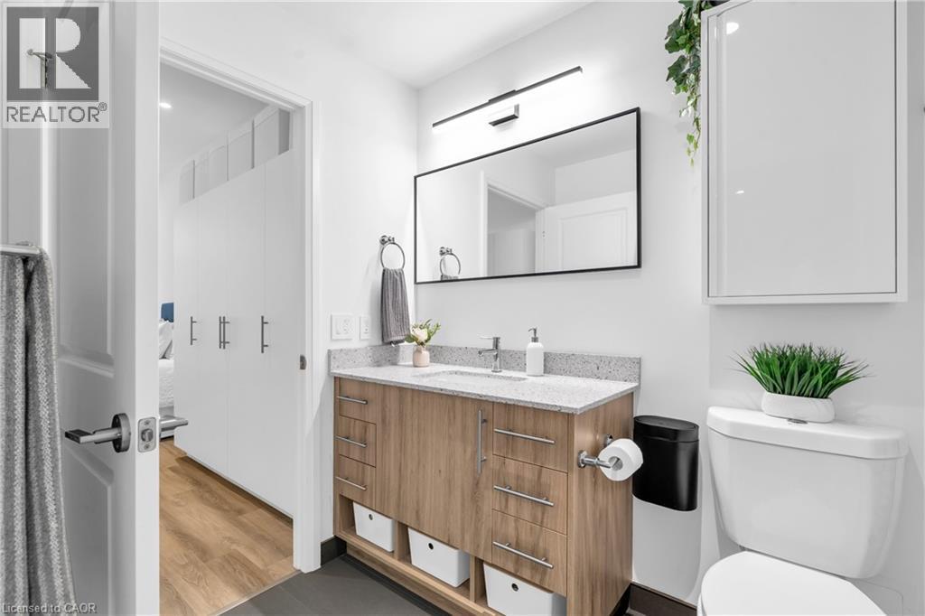 525 New Dundee Road Unit# 101, Kitchener, ON - Indoor Photo Showing Bathroom