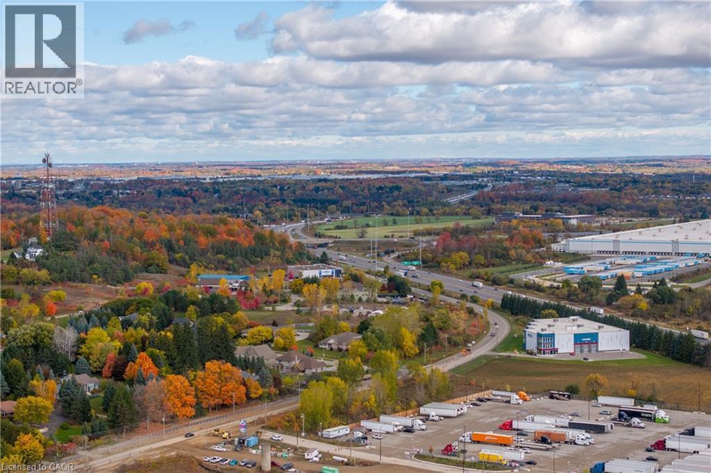 Bird's eye view of a tree filled landscape - 525 New Dundee Road Unit# 101, Kitchener, ON - Outdoor With View