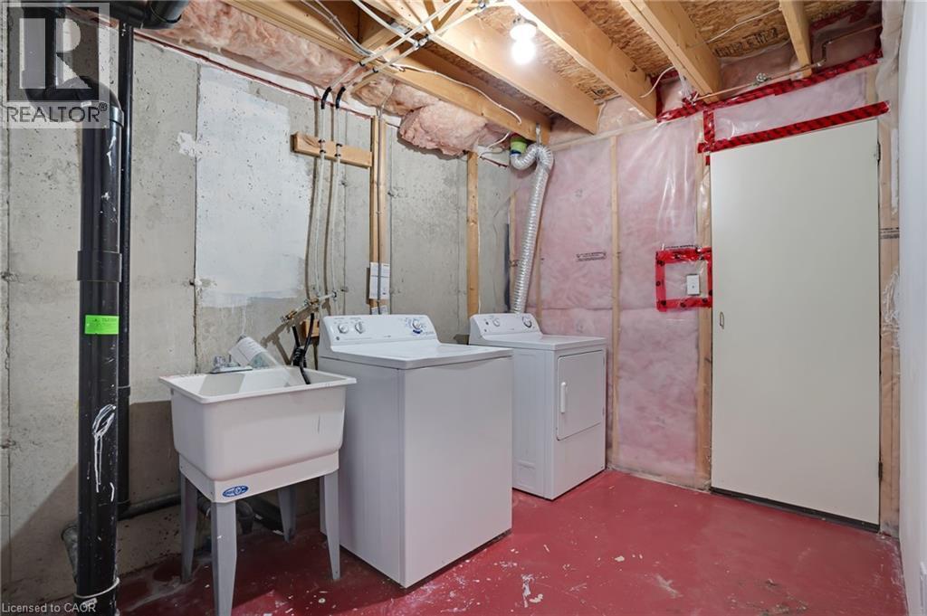 310 Fallowfield Drive, Kitchener, ON - Indoor Photo Showing Laundry Room